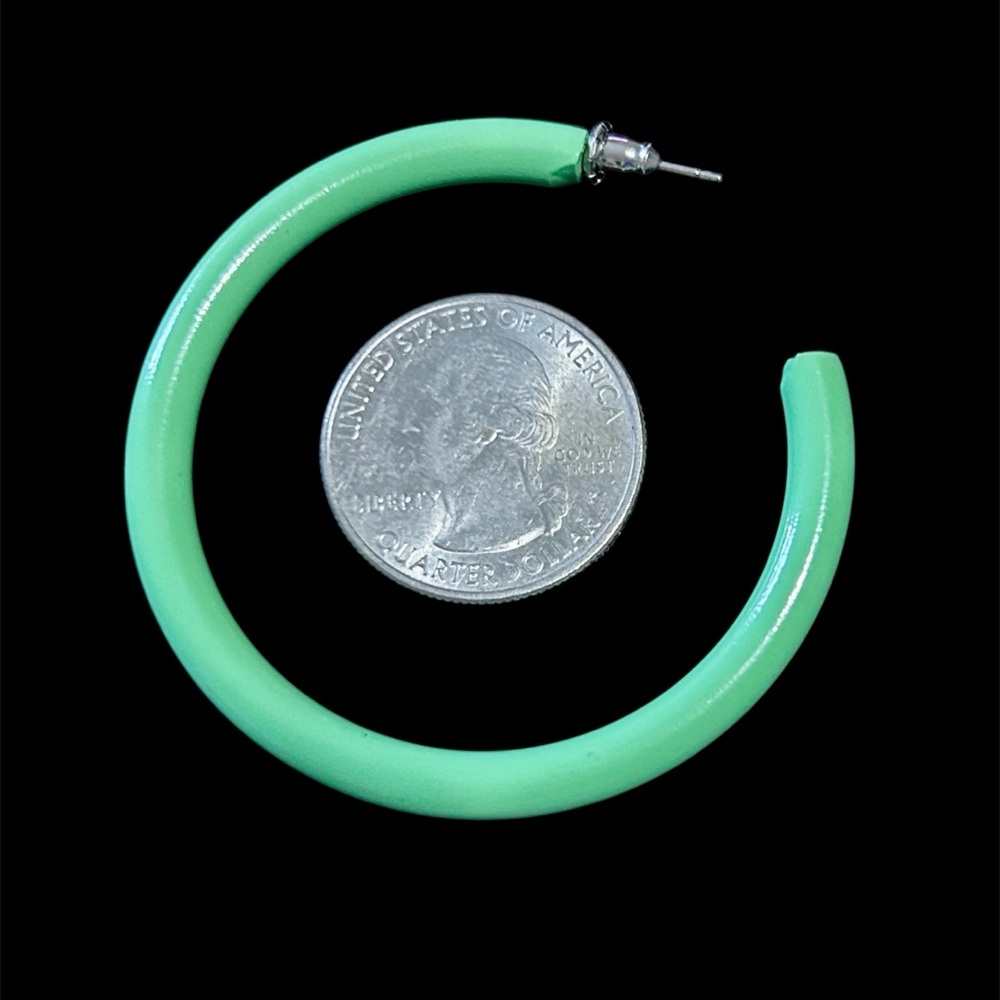 Vintage Green Hoop Earrings - Picture 3 of 3